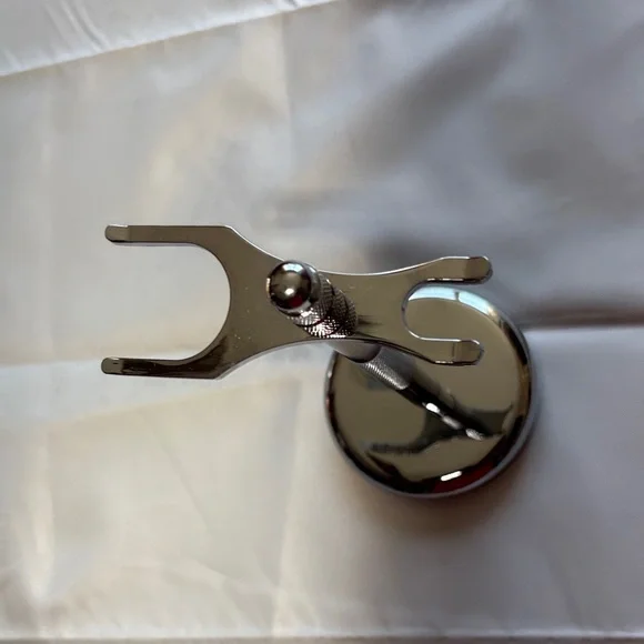 Silver Razor Stand - Picture 1 of 8